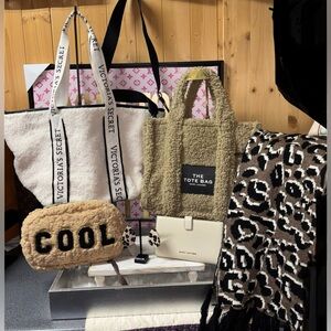 Marc Jacobs the tote bag teddy bundle